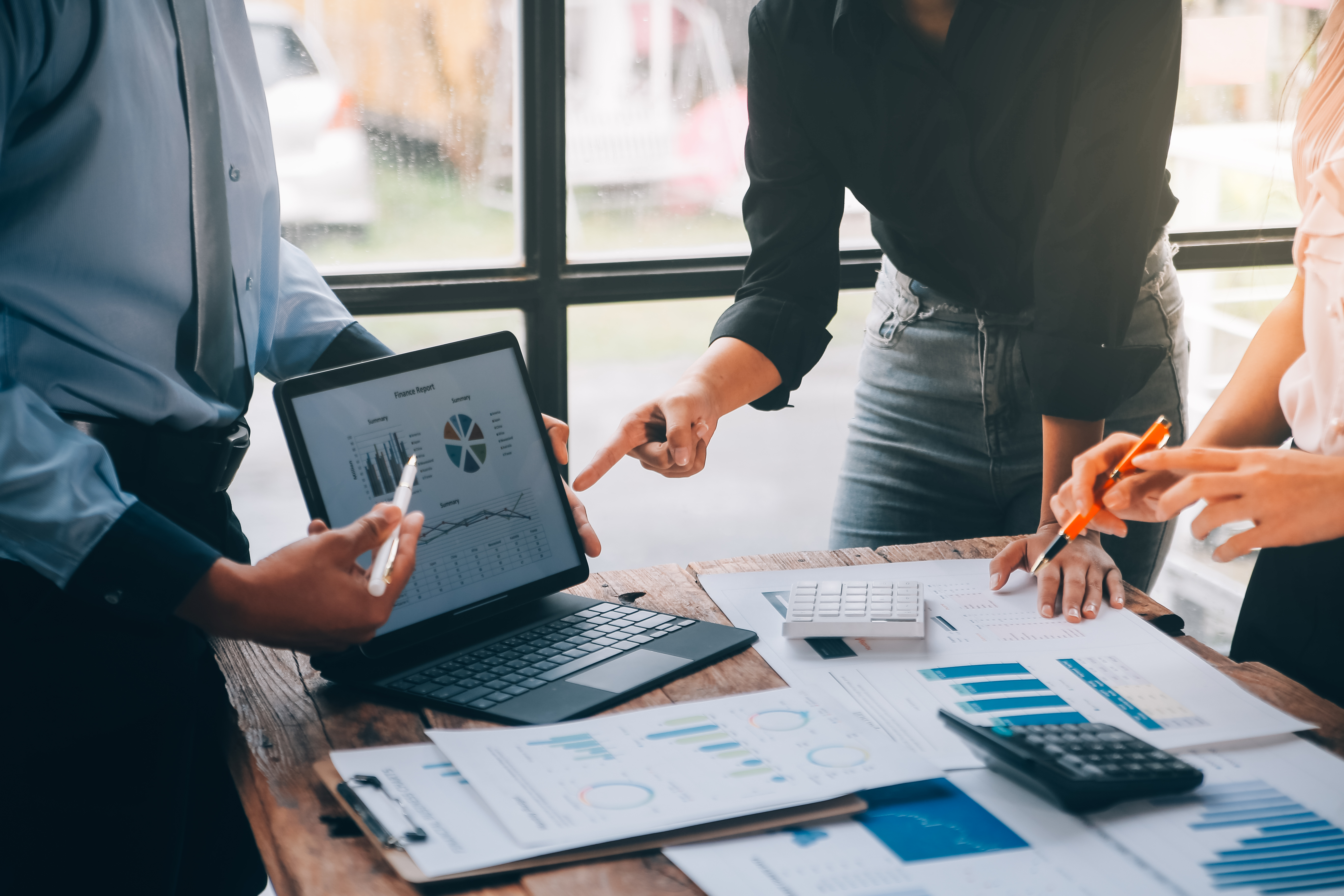 bw-hero-slider-1-img-1